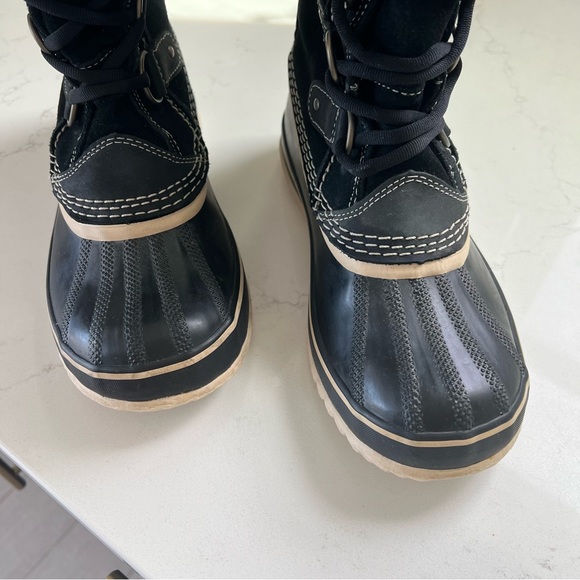 Sorel Women’s Joan of Arctic Waterproof Snow Boots Fur trim - Picture 4 of 10